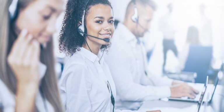 How to Choose the Right Answering Service for Your Small Business?